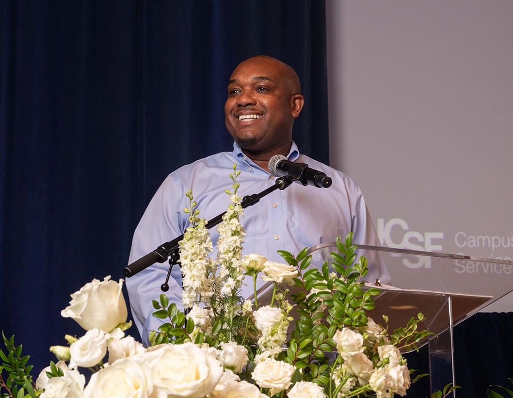 Award Recipient, HVAC Lead Mechanic Jon Henry gives an acceptance speech at the podium