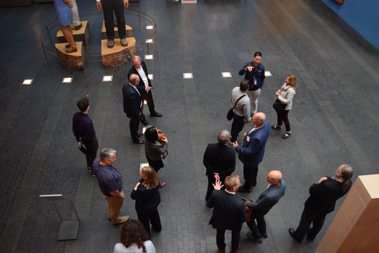 Chau leads Sustainability Tour to Genentech Hall